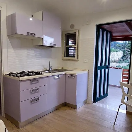 Zwei-zimmer-ferienhaus 11 In Der Residenz Liberato Peschici